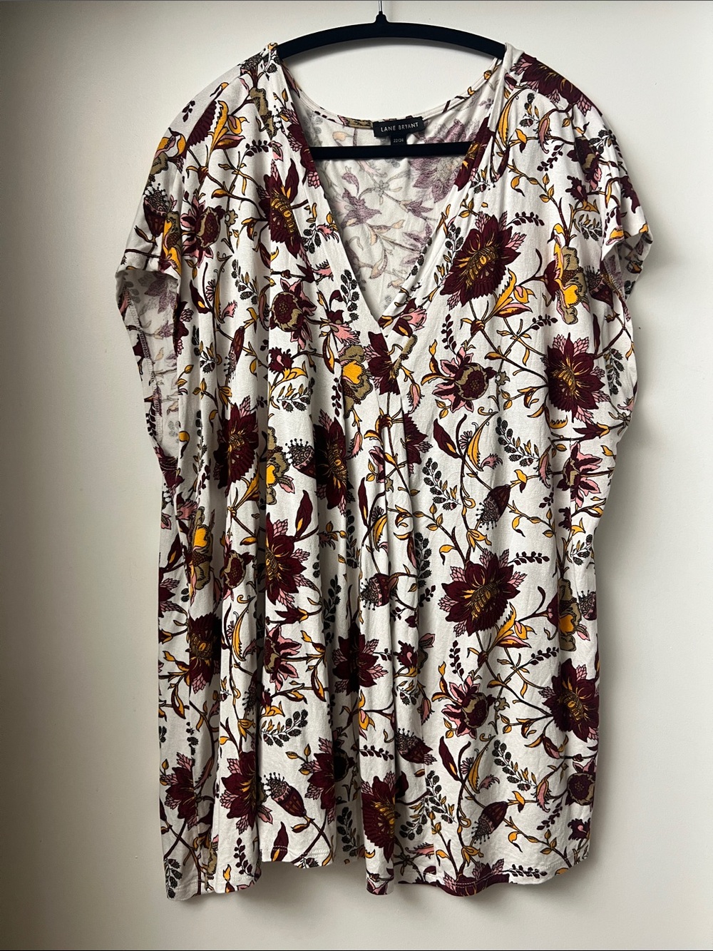 Lane Bryant White Floral V-Neck Tunic with Maroon & Mustard Print